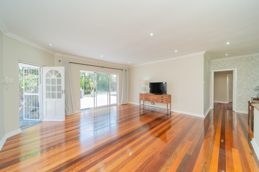 4 Bedroom Property for Sale in Bonza Bay Eastern Cape